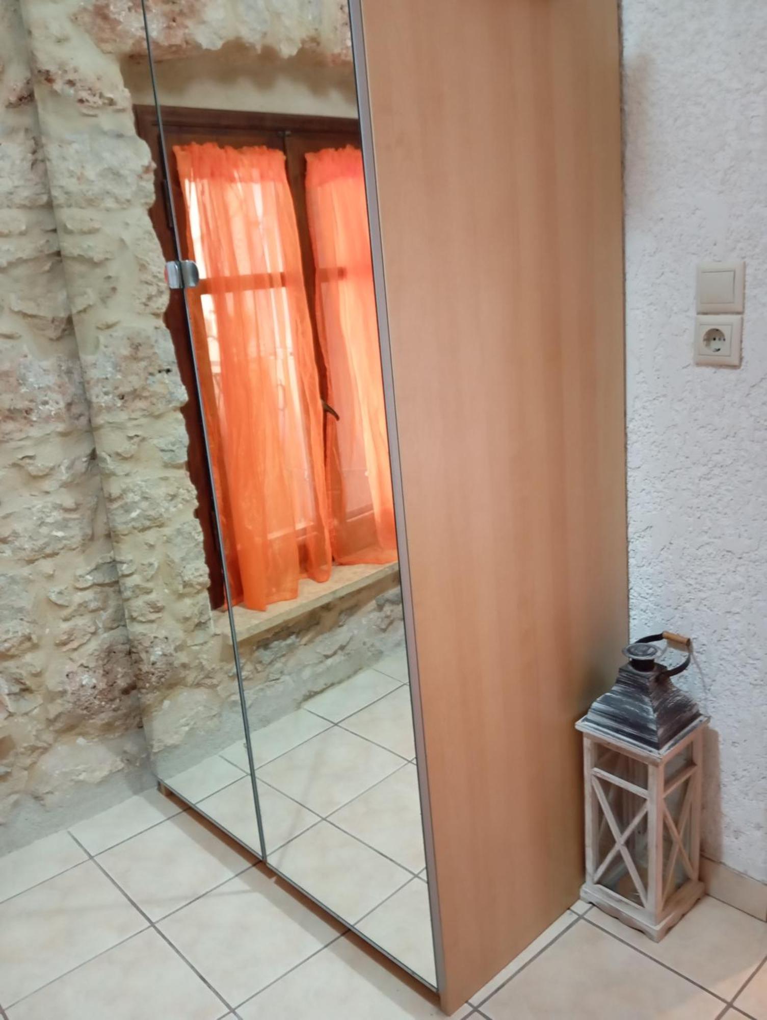 Niko'S Stone Guest House プリトラ エクステリア 写真